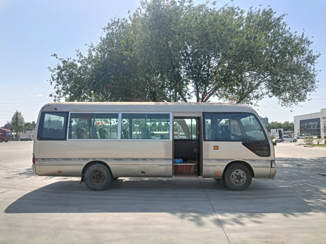 Микроавтобус, Пассажирский фургон TOYOTA Coaster passenger bus 6 cylinders diesel: фото 6