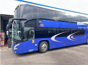 Двухэтажный автобус BOVA