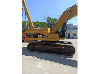 Гусеничный экскаватор CATERPILLAR 320D