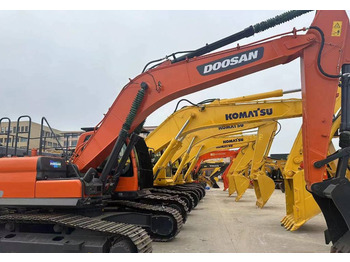 Гусеничный экскаватор DOOSAN