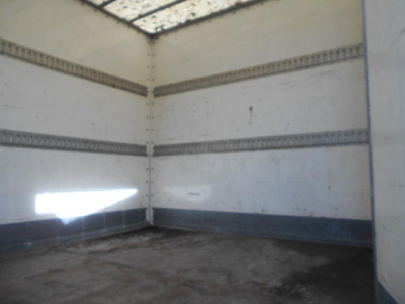 Грузовик с закрытым кузовом Ford cargo 0913: фото 3