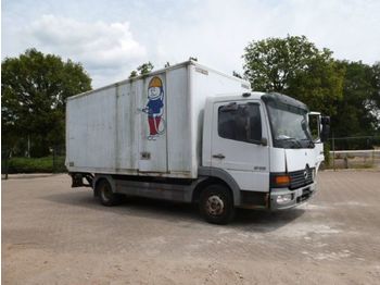 Грузовик с закрытым кузовом Mercedes Benz 818