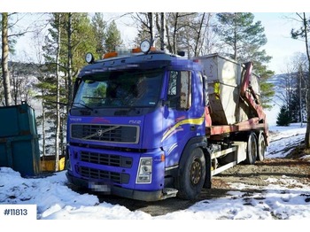 Портальный бункеровоз Volvo FM12