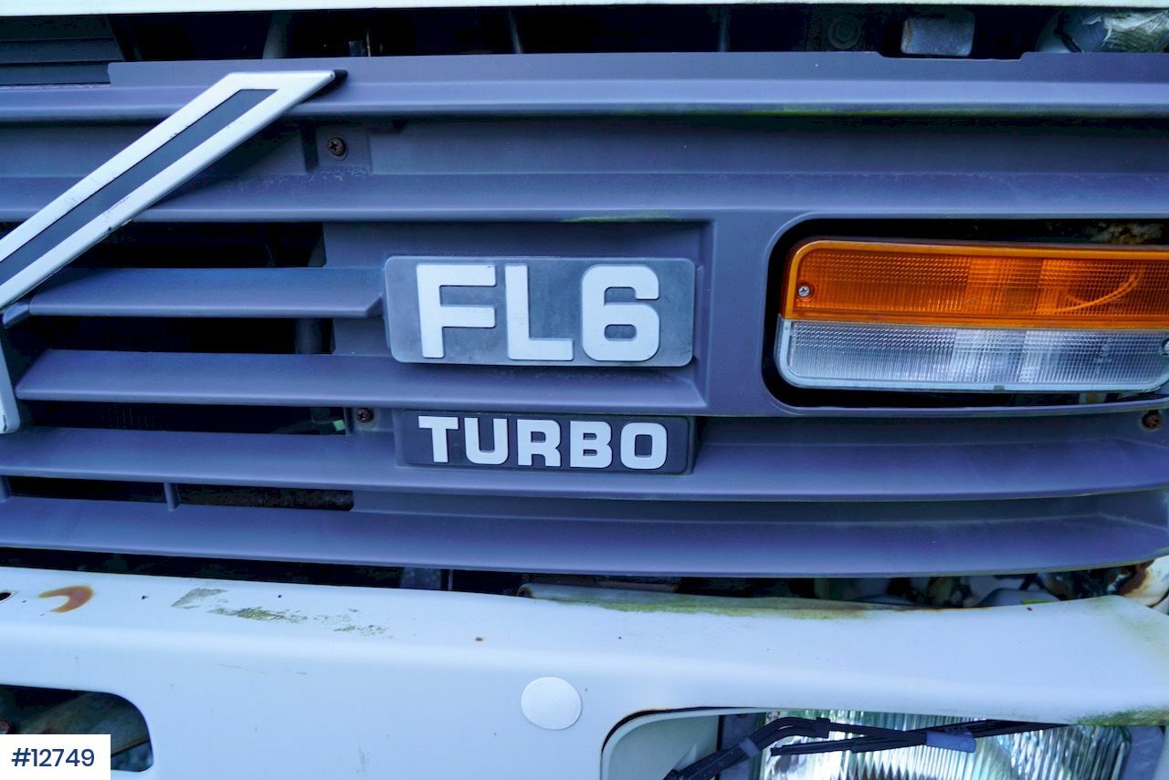 Грузовик бортовой/ Платформа Volvo FL 614: фото 36