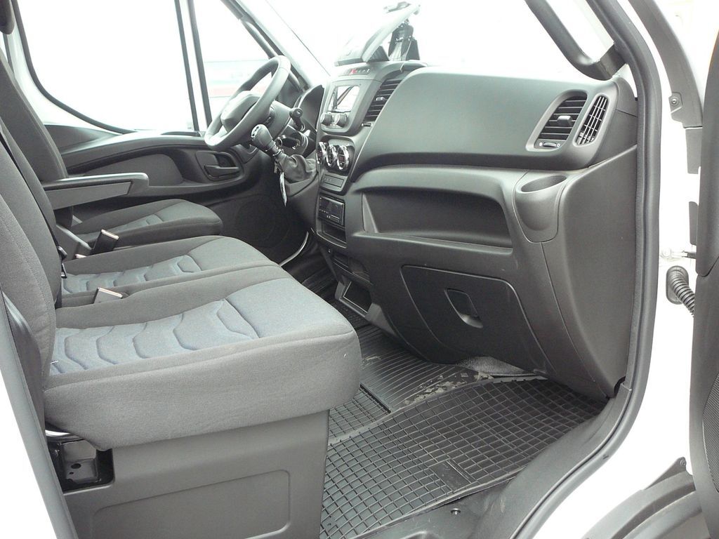 Новый Фургон-рефрижератор, Коммерческий автомобиль Iveco DAILY 70C18 Schiebeplateu Hubbrille Luftfederung: фото 24