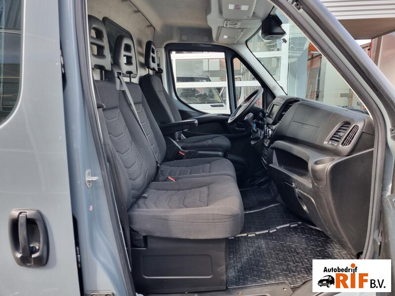 Цельнометаллический фургон Iveco Daily 50C17 Maxi L4H2 3.0 D Euro 5 Hi-Matic: фото 15