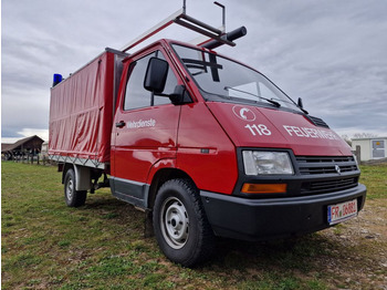 Renault nur 4200 km Feuerwehr Allrad  - Тентованный фургон: фото 1