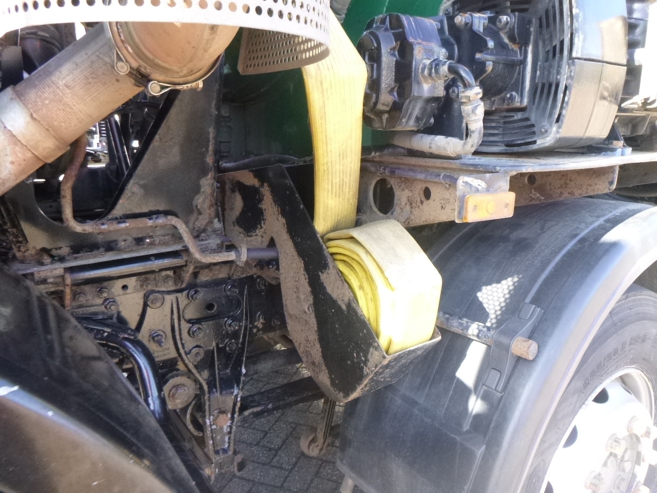 Ассенизатор Mercedes Axor 3236 8x4 RHD vacuum tank: фото 14