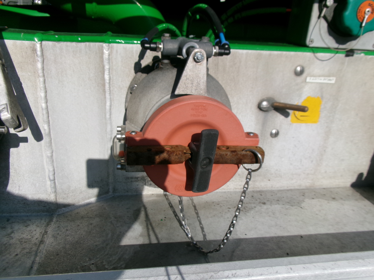 Полуприцеп-цистерна для транспортировки топлива Feldbinder Fuel tank alu 42 m3 / / 6 comp + pump: фото 21