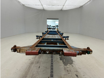 Полуприцеп-контейнеровоз/ Сменный кузов Fruehauf Skelet 2 x 20-30-40 ft: фото 2