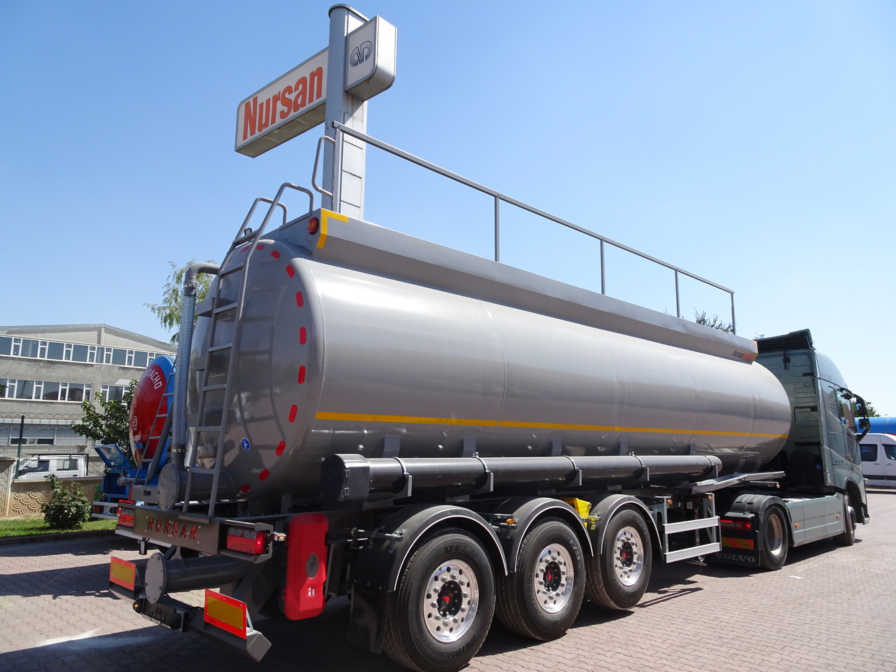 Новый Полуприцеп-цистерна для транспортировки химикатов NURSAN Slurry Tanker: фото 3