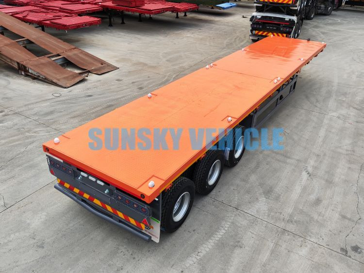 Новый Полуприцеп бортовой/ Платформа для транспортировки сыпучих материалов SUNSKY 40FT 3 axle flatbed trailer: фото 4