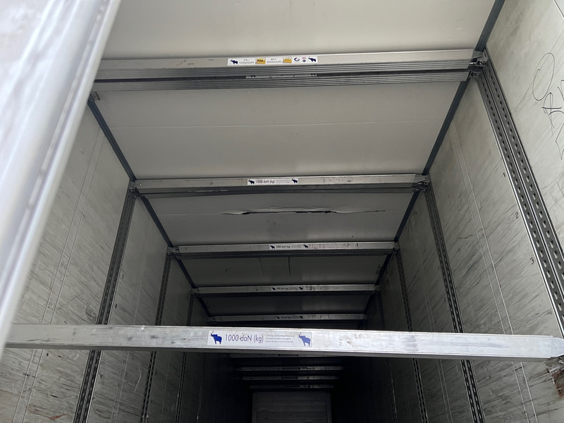 Полуприцеп-фургон Schmitz Cargobull Closed box: фото 8