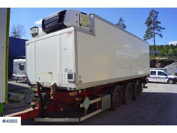  Istrail 3 axle Container trailer with refrigerated container - Прицеп