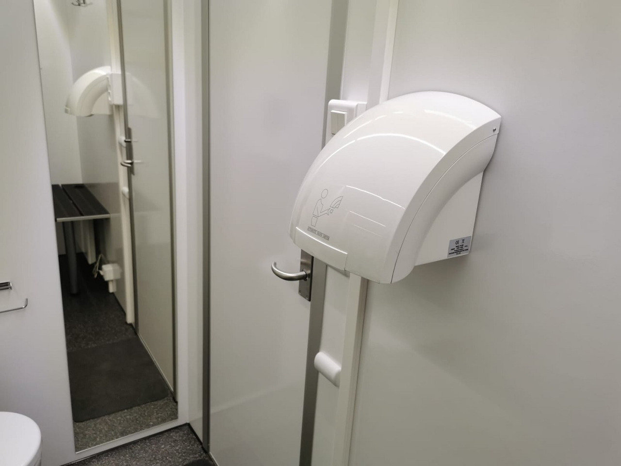 Новый Прицеп ROSEMEIER ER Badanhänger mit WC LUX Toilettenanhänger: фото 26