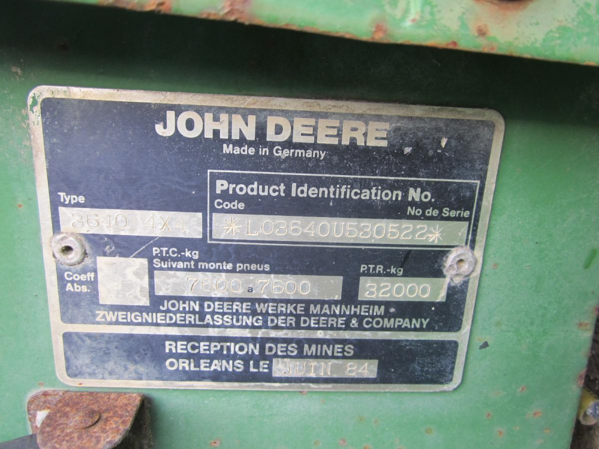 Трактор John Deere 3640: фото 6