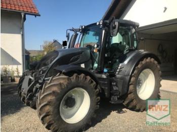Колёсный трактор Valtra n174 v