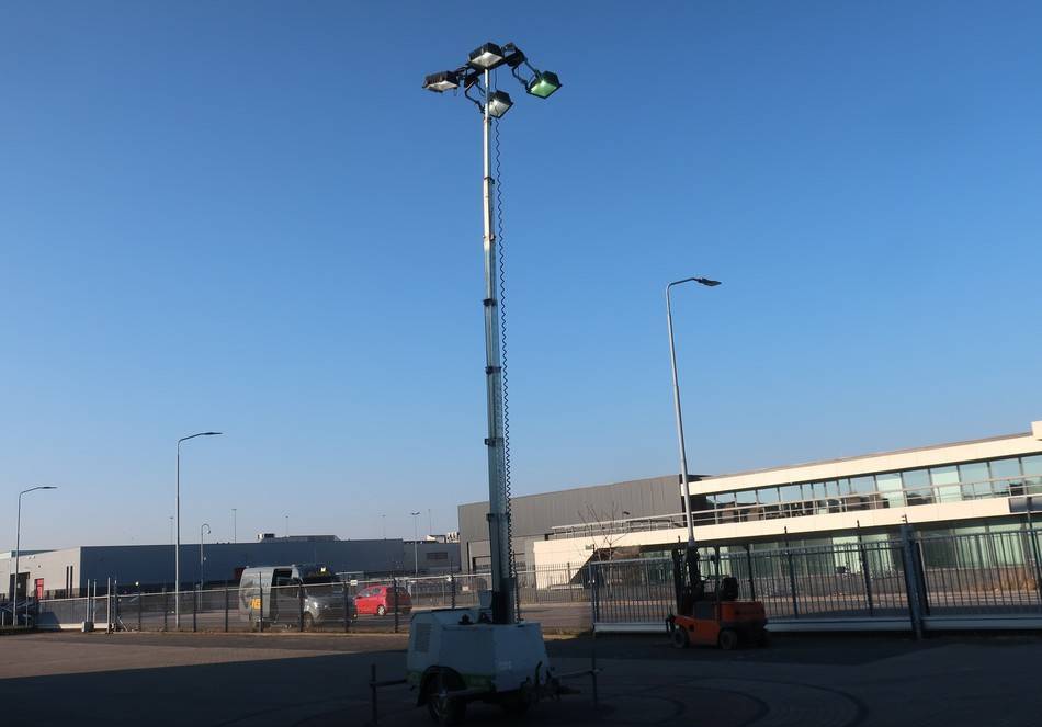 Осветительная мачта SMC ECO-90 Tower Light 4x400W: фото 23
