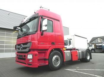 Тягач Mercedes-Benz Actros 1841 LS Sattelzugmaschine