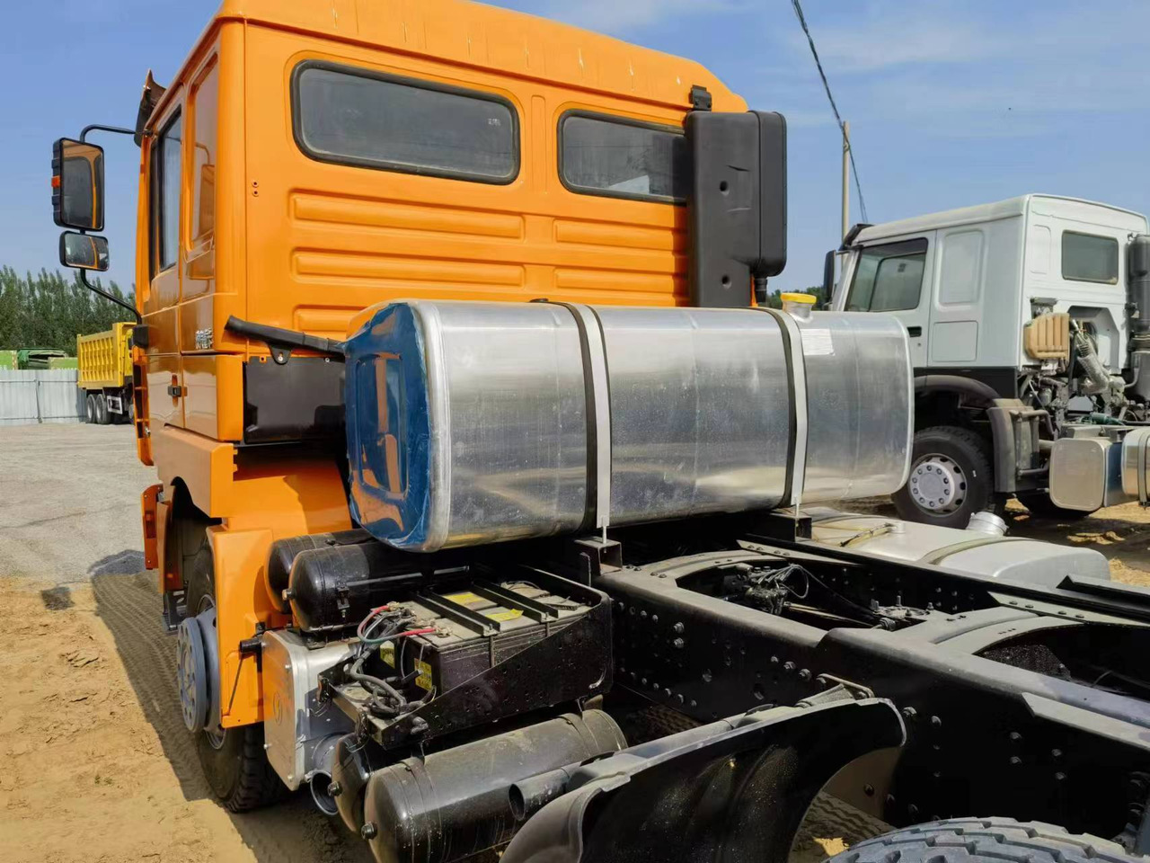 Тягач SHACMAN F3000 6x4 drive 10 wheeled tractor unit truck rig HOWO SINOTRUK: фото 4