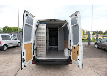 Цельнометаллический фургон RENAULT Master