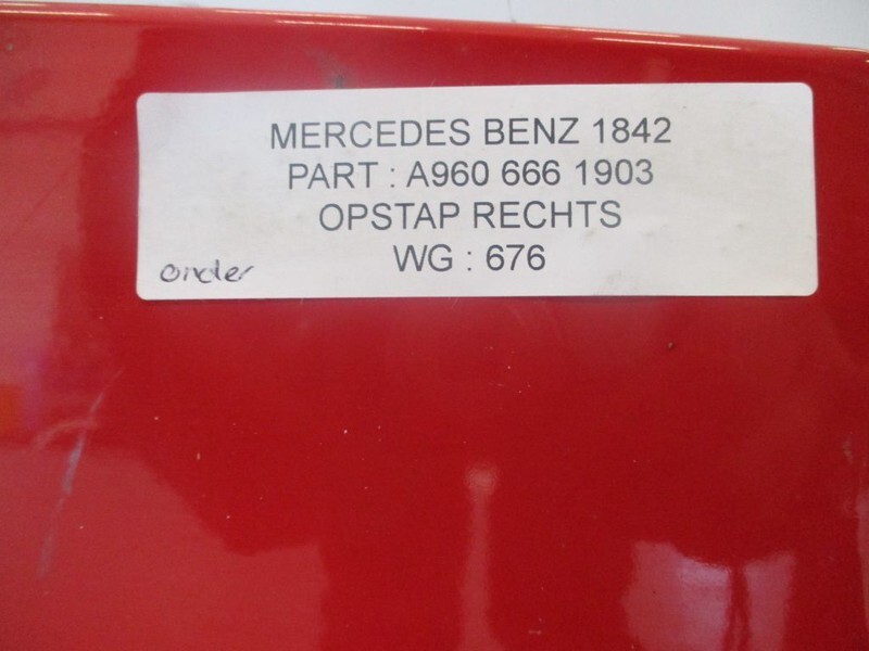 Кабина и интерьер для Грузовиков Mercedes-Benz A 960 666 35 03 Actros Instap Links: фото 3