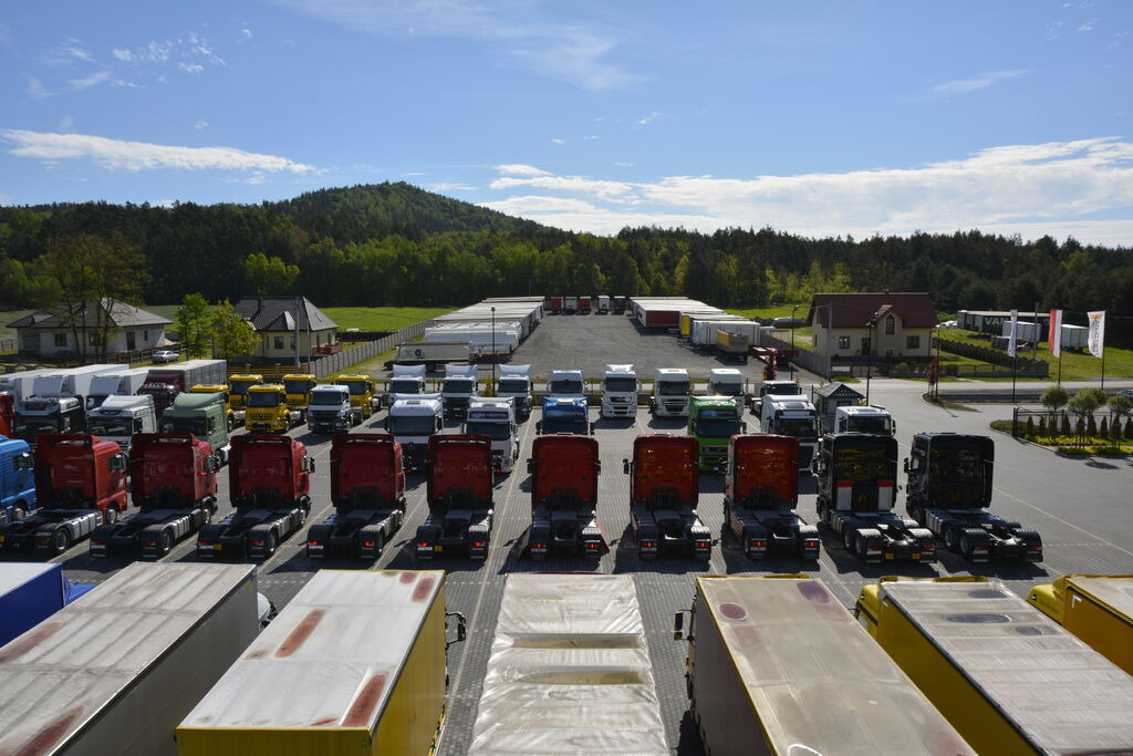 DUETDUDA - Строительная техника MERCEDES-BENZ undefined: фото 9