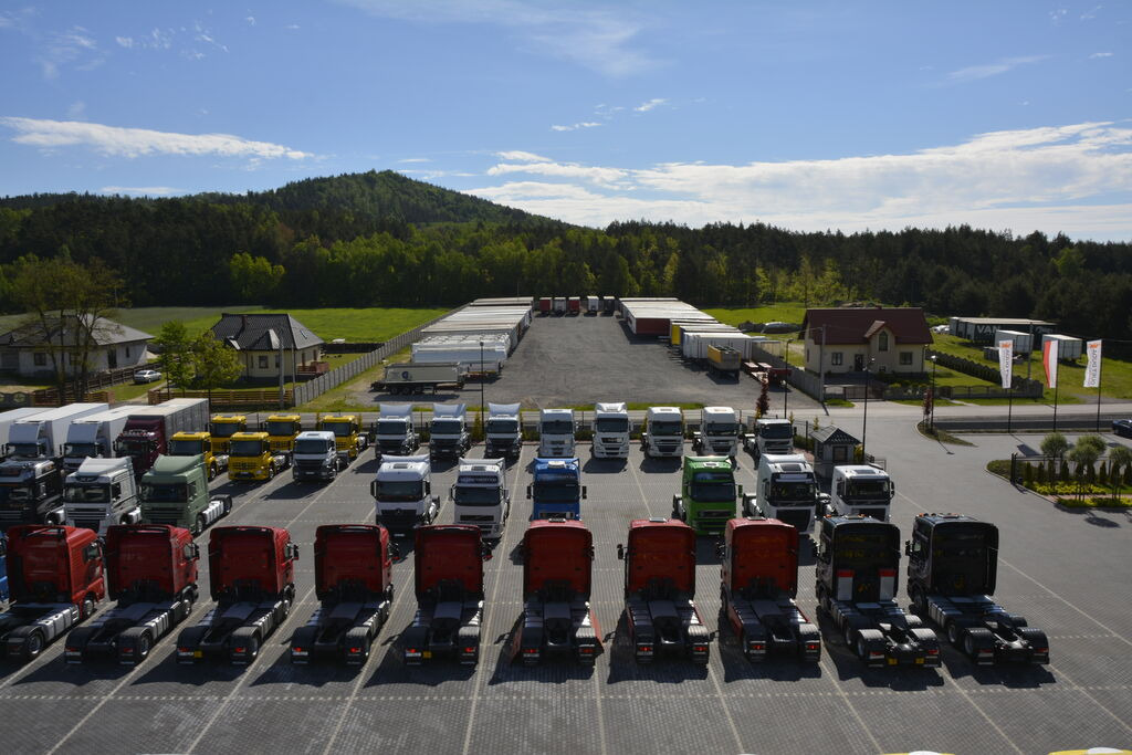 DUETDUDA - Строительная техника MERCEDES-BENZ undefined: фото 8