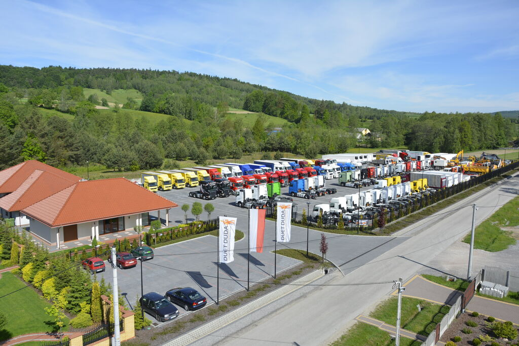 DUETDUDA - Строительная техника MERCEDES-BENZ undefined: фото 1