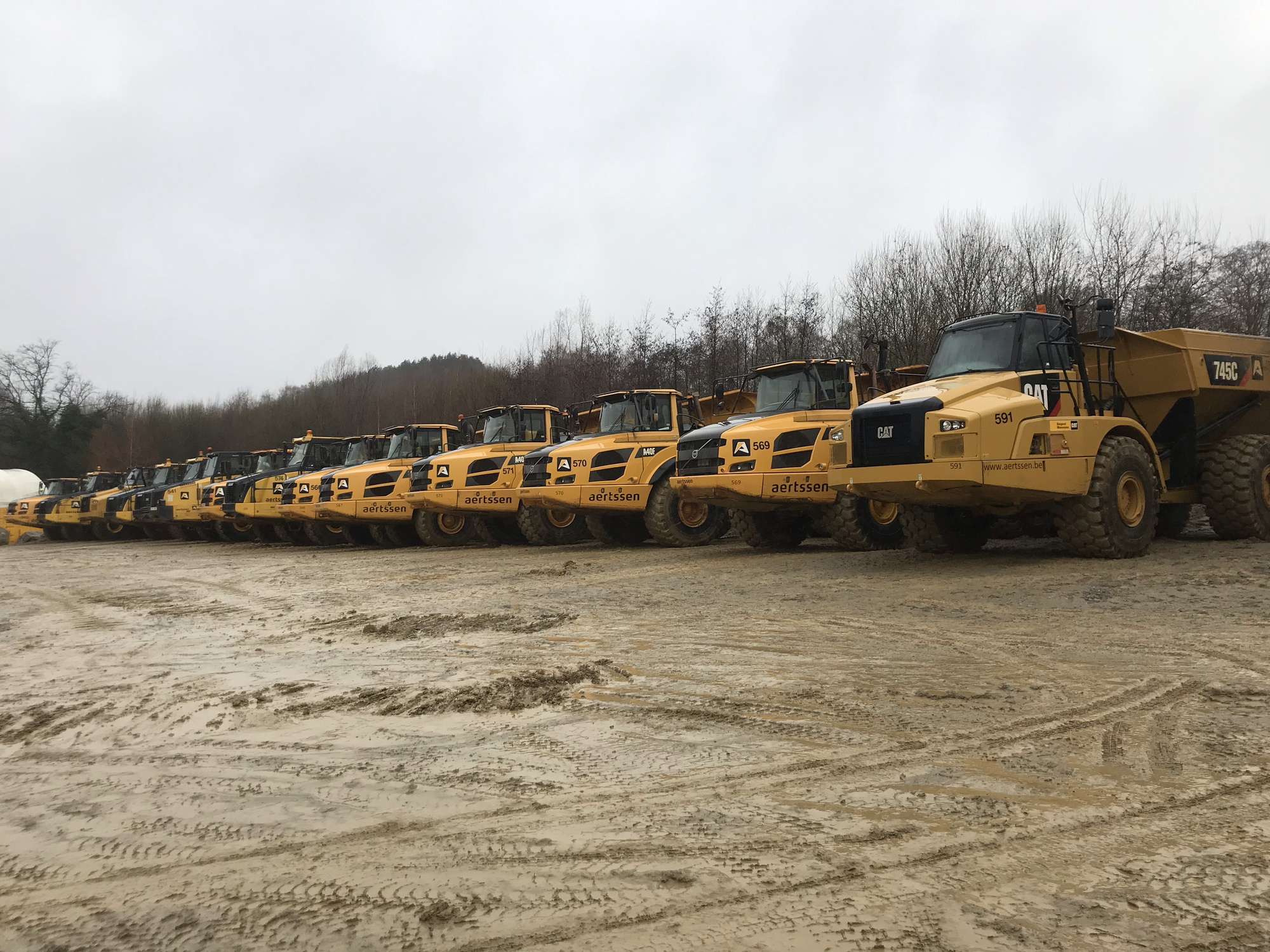 Aertssen Trading NV - Строительная техника HITACHI ZX225 - дизель undefined: фото 4
