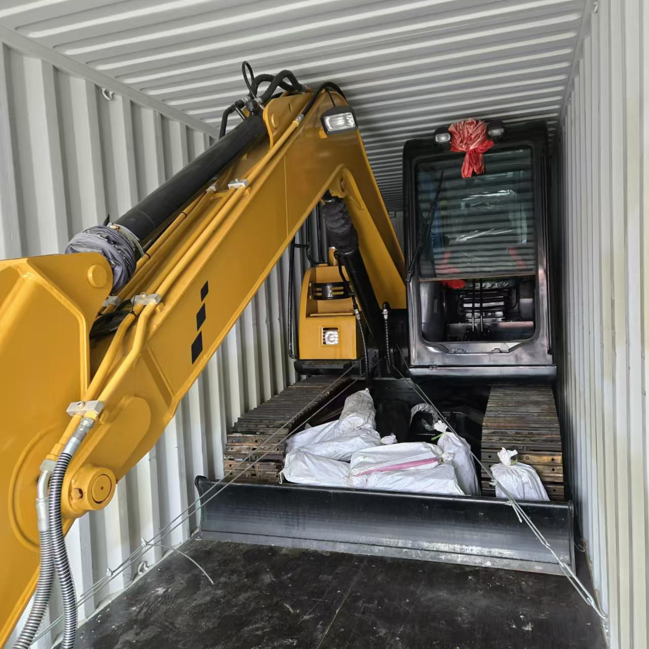 Toaks International Trading Company - Строительная техника CATERPILLAR undefined: фото 16