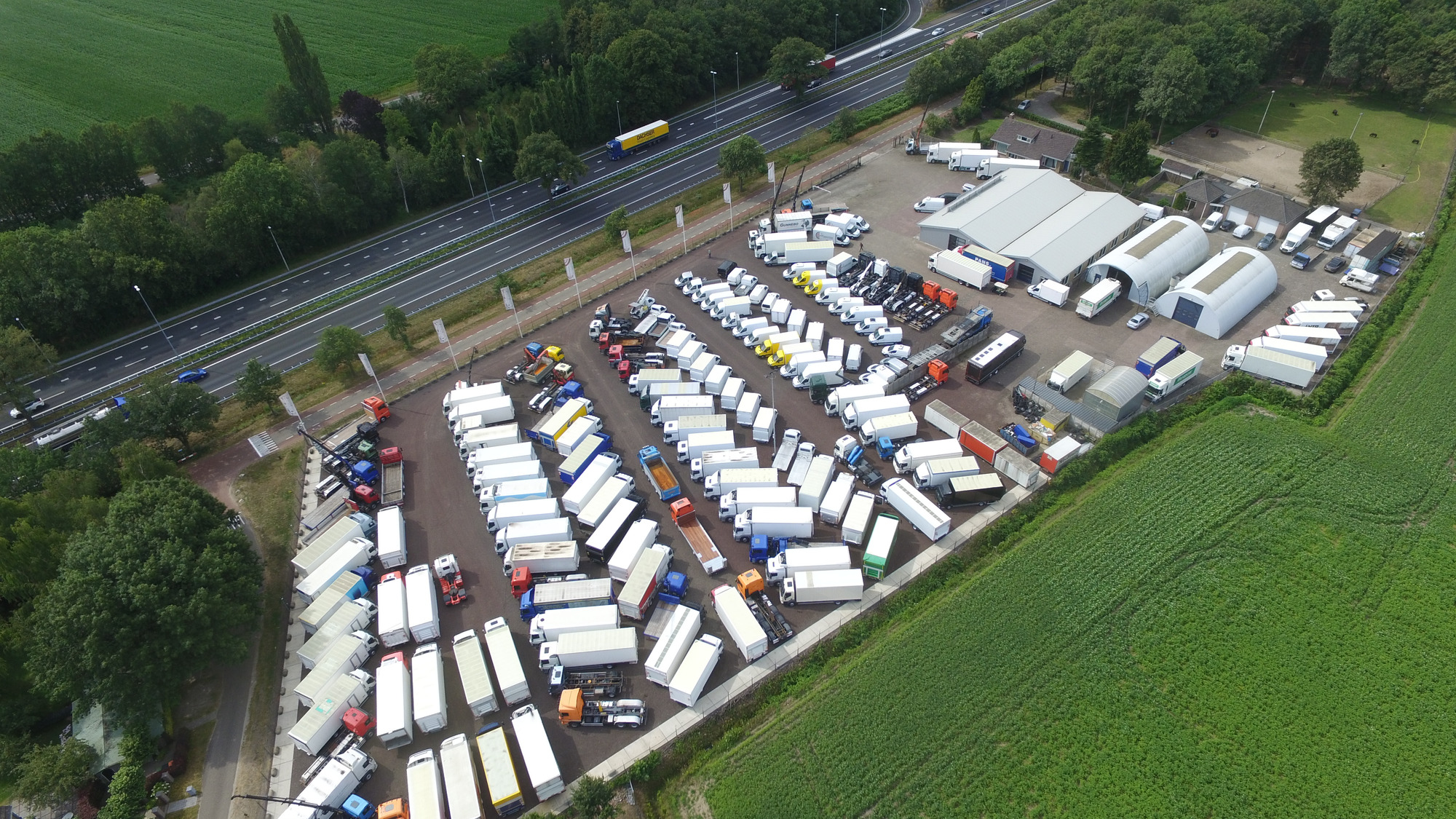 COPPENS TRUCKS BV - Грузовики MERCEDES-BENZ Actros 1936 undefined: фото 3