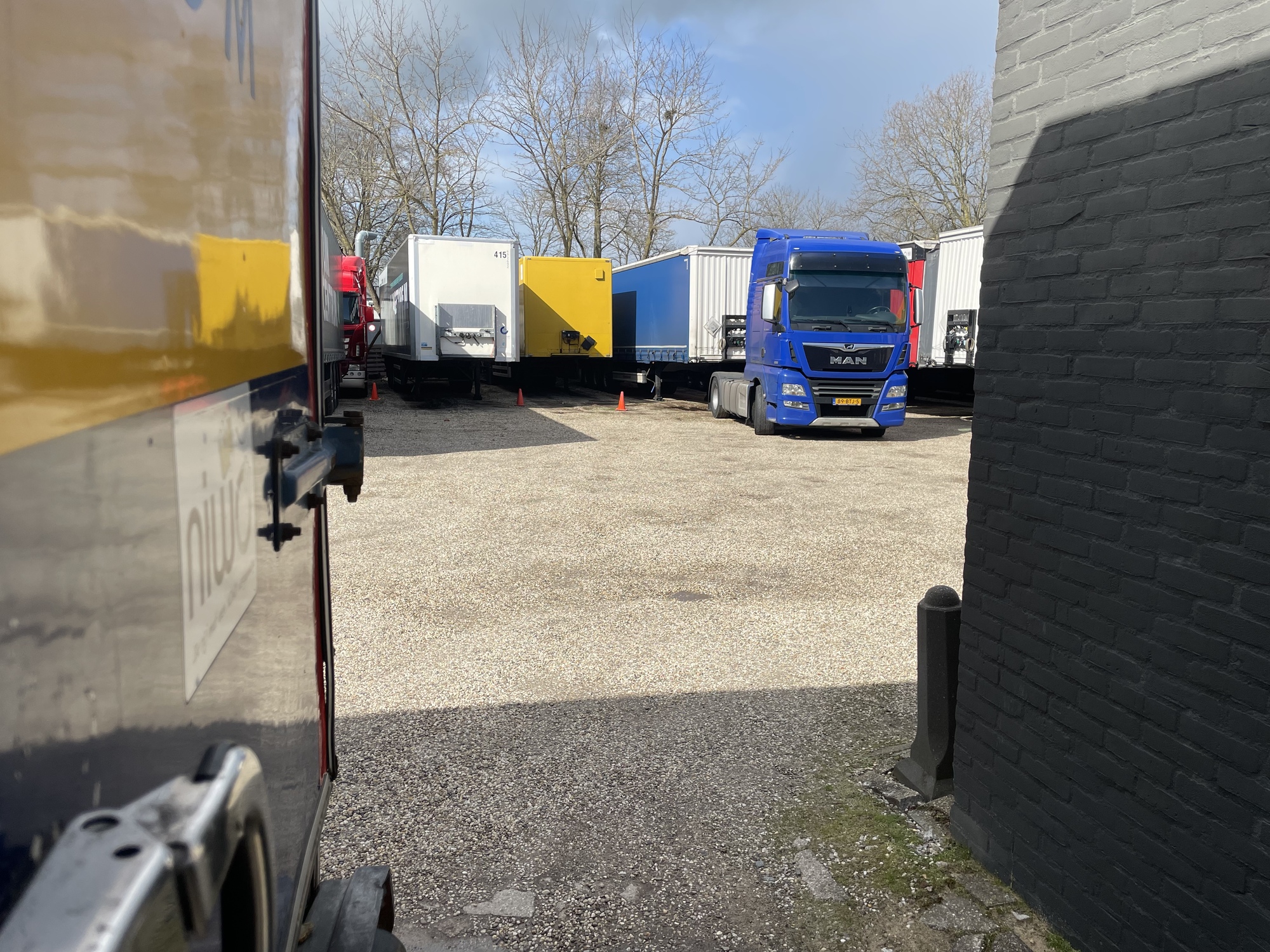 BRAAM TRUCKS & TRAILER VERHUUR B.V. - объявления о продаже undefined: фото 22