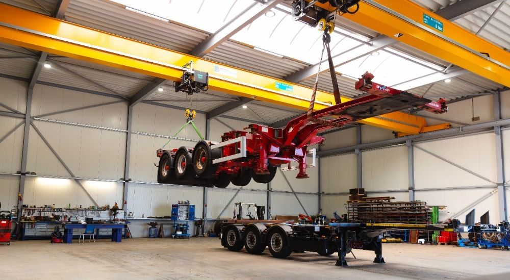 Louis Boon Trucks & Trailers BV undefined: фото 2