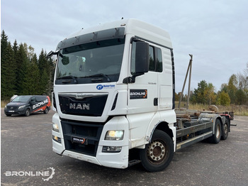 Грузовик-контейнеровоз/ Сменный кузов MAN TGX 26.440