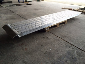 Новый Погрузочная рампа NEU Auffahrrampen, Alurampen,Verladerampen, 8 to Länge 3,25m: фото 3