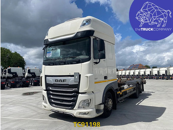Грузовик-контейнеровоз/ Сменный кузов DAF XF 480
