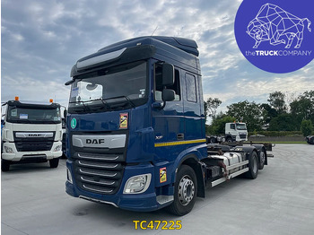Грузовик-контейнеровоз/ Сменный кузов DAF XF