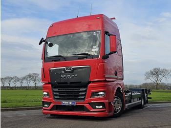 Грузовик-контейнеровоз/ Сменный кузов MAN TGX 26.510