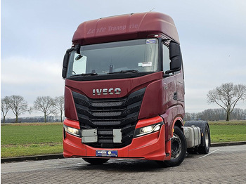 Тягач IVECO S-WAY