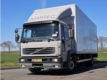Грузовик с закрытым кузовом VOLVO FL
