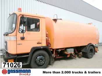 Подметально-уборочная машина MAN