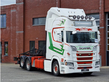 Грузовик-шасси SCANIA R 580