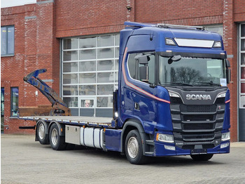 Портальный бункеровоз SCANIA S 580