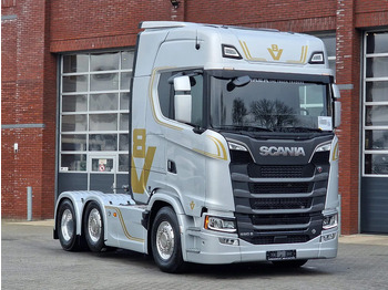 Тягач SCANIA S 660 V8