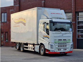 Грузовик с закрытым кузовом VOLVO FH13 460