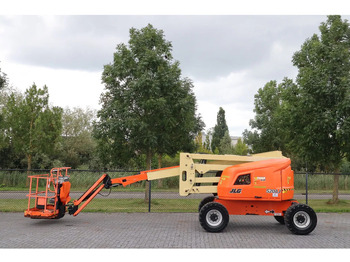 Коленчатый подъемник JLG