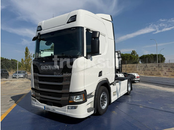 Тягач SCANIA R 450