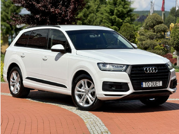 Внедорожник AUDI