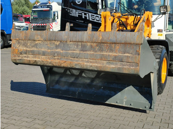 Компактный фронтальный погрузчик Liebherr L 506 STEREO Szybkozłącze / Łyżka Krokodyl + Widły Waga 6300kg: фото 4